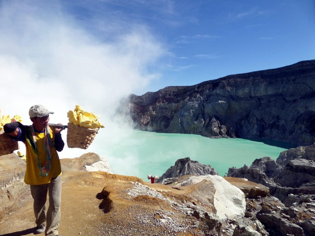 SSulfur mIners