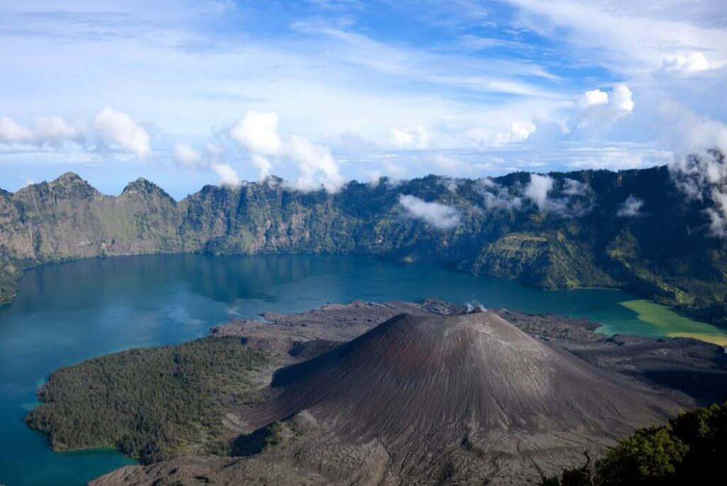 Rinani Mountain Volcanoes